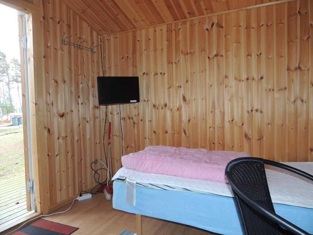 Отель Alholmens Camping & Stugby Сёльвесборг Экстерьер фото